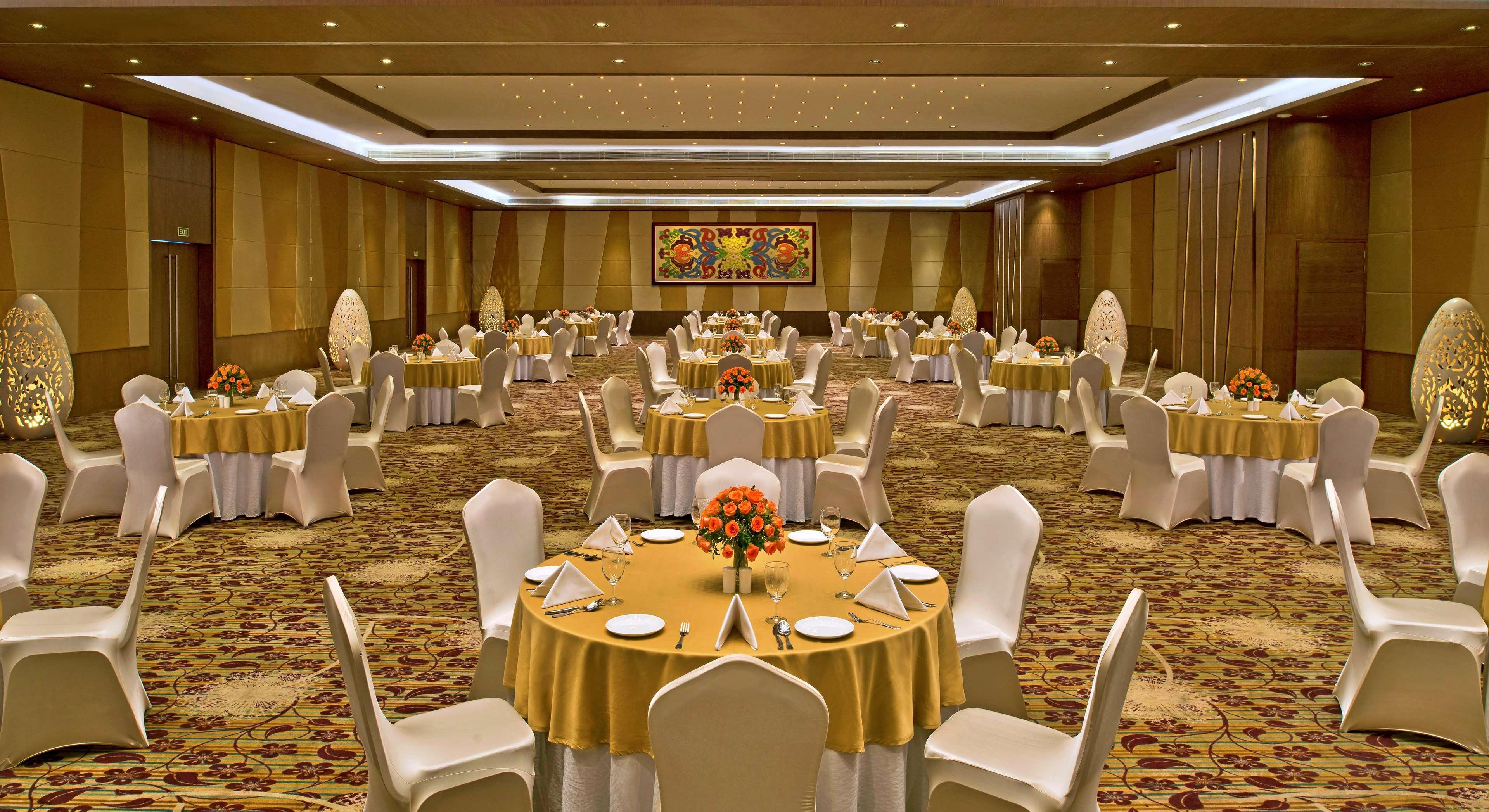 Radisson & Kandla 4*