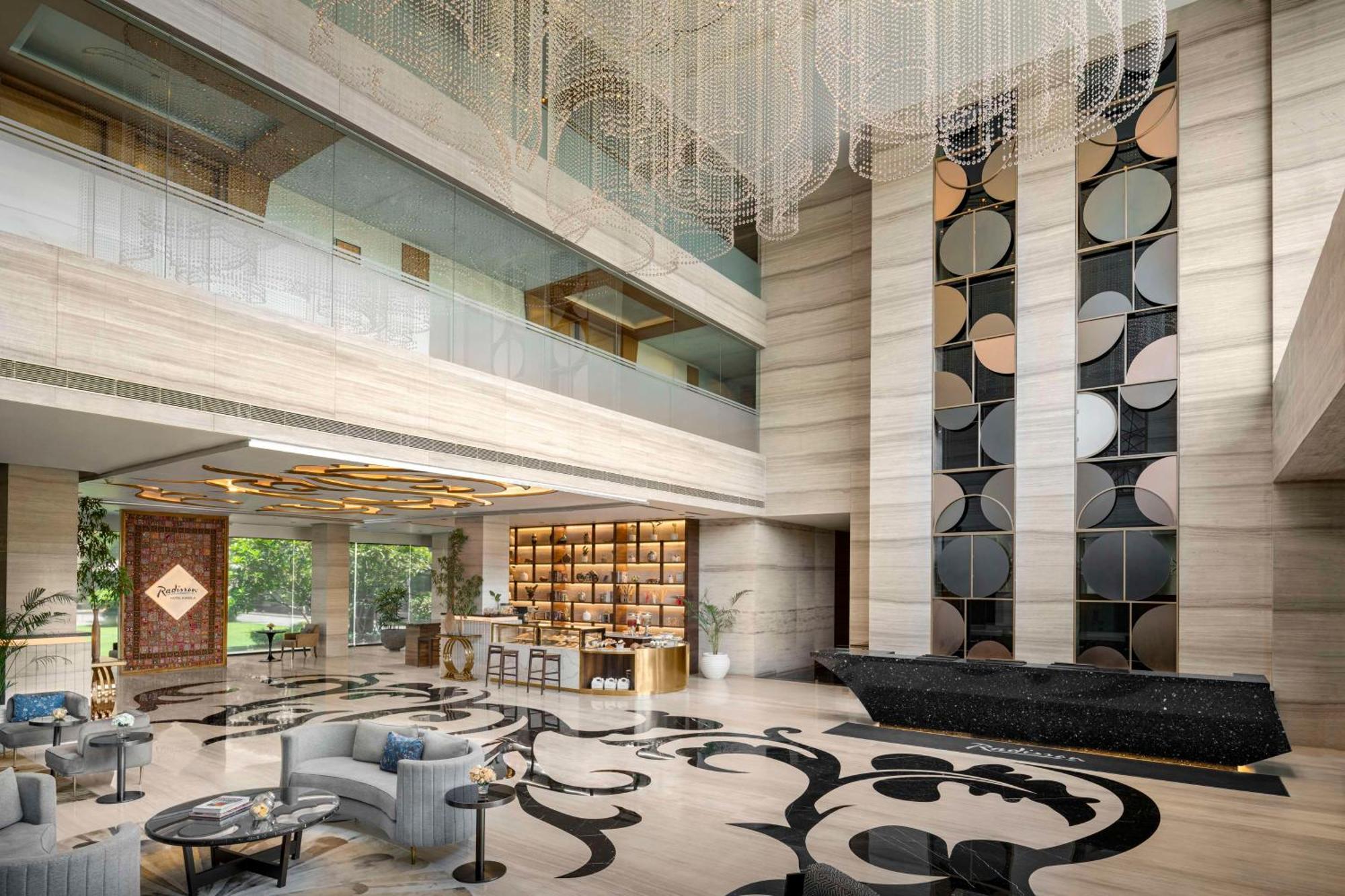 Radisson & Kandla Hotel 4*